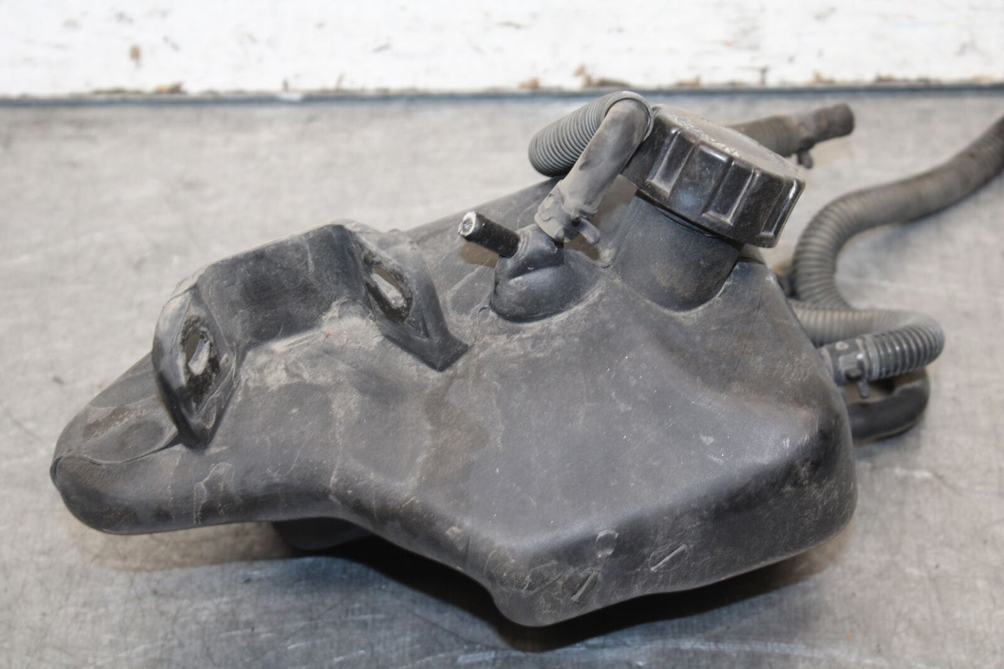 85-86 SUZUKI MADURA 1200 COOLANT WATER TANK RESERVOIR BOTTLE BB691