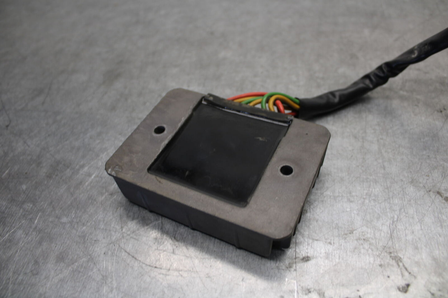 06-07 DUCATI MONSTER 695 OEM RECTIFIER VOLTAGE REGULATOR BB674