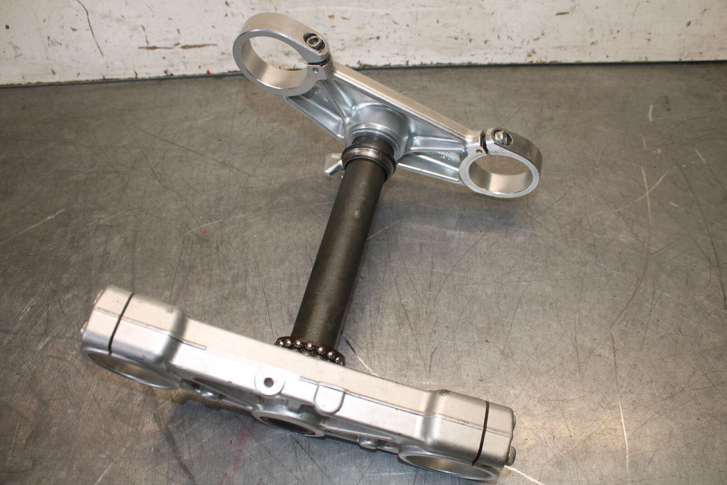 08-10 DUCATI 848 FRONT FORKS CLAMP TRIPLE TREE STEM SET BB705