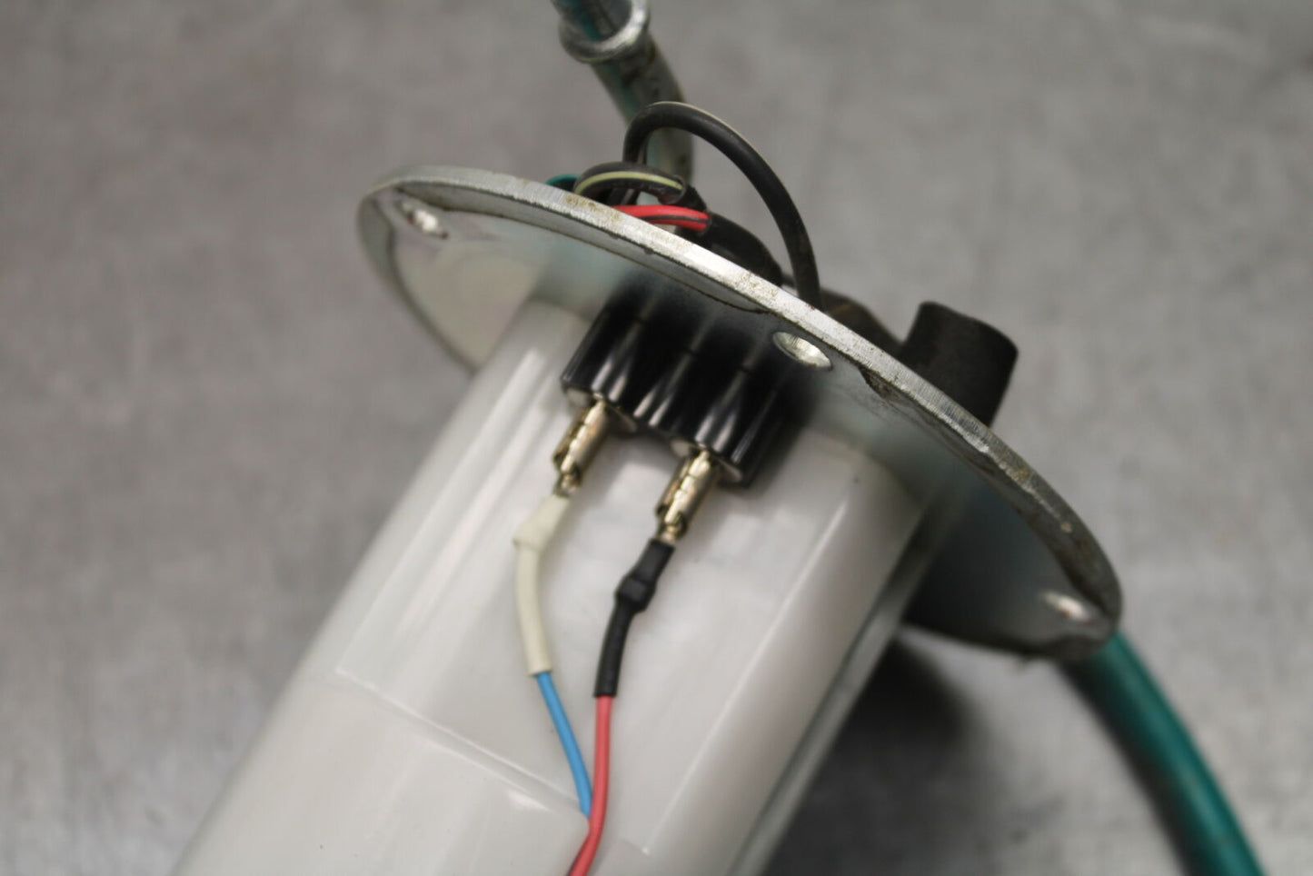 24-25 KAWASAKI NINJA ZX6R FUEL PUMP GAS PETROL SENDER UNIT BB726