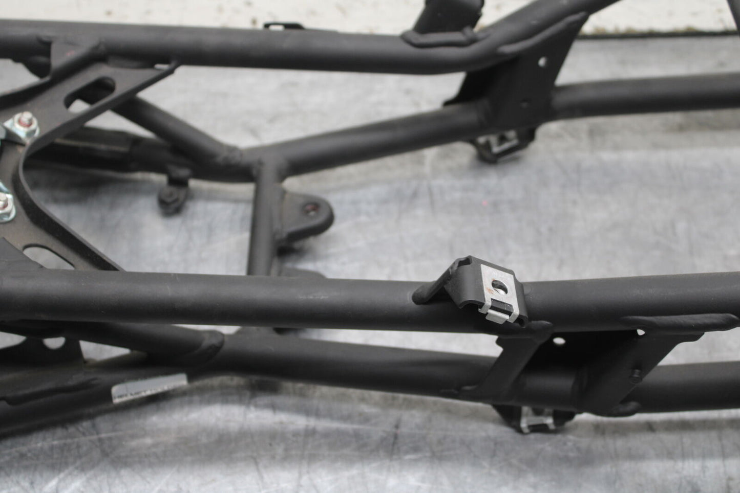 09-11 DUCATI STREETFIGHTER 1098 REAR SUBFRAME BACK SUB FRAME BB705