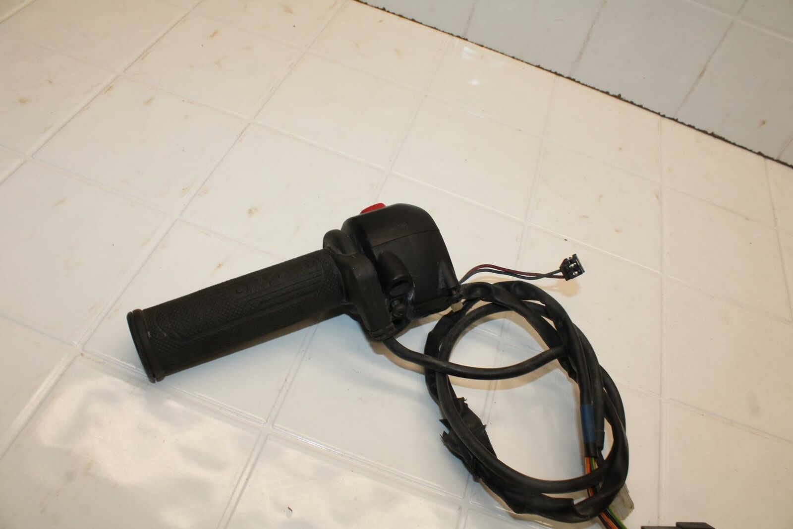 01-02 SUZUKI GSXR750 RIGHT CLIP ON HANDLE KILL OFF START SWITCH SWITCHES BB402