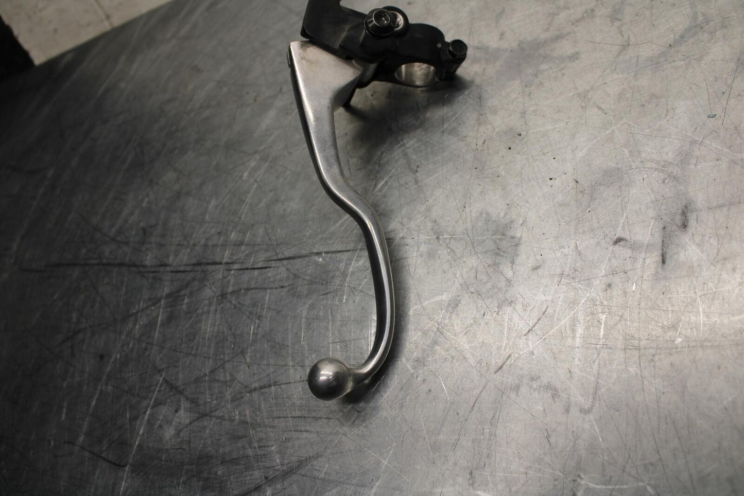 17 KAWASAKI VERSYS_X 300 CLUTCH PERCH MOUNT WITH LEVER BB504