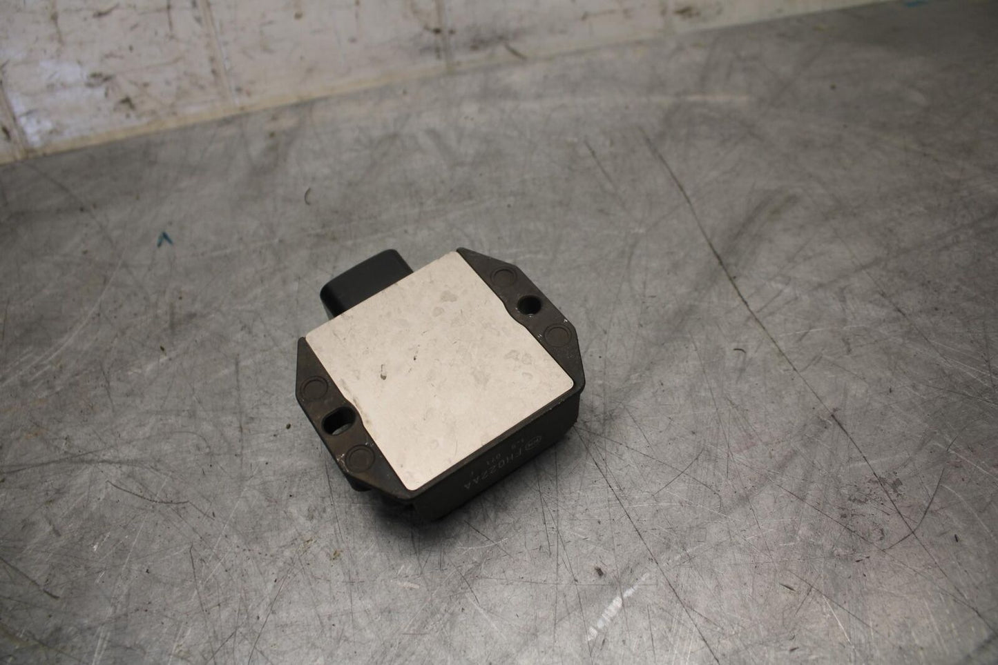 22 KTM 890 ADVENTURE RECTIFIER VOLTAGE REGULATOR BB514