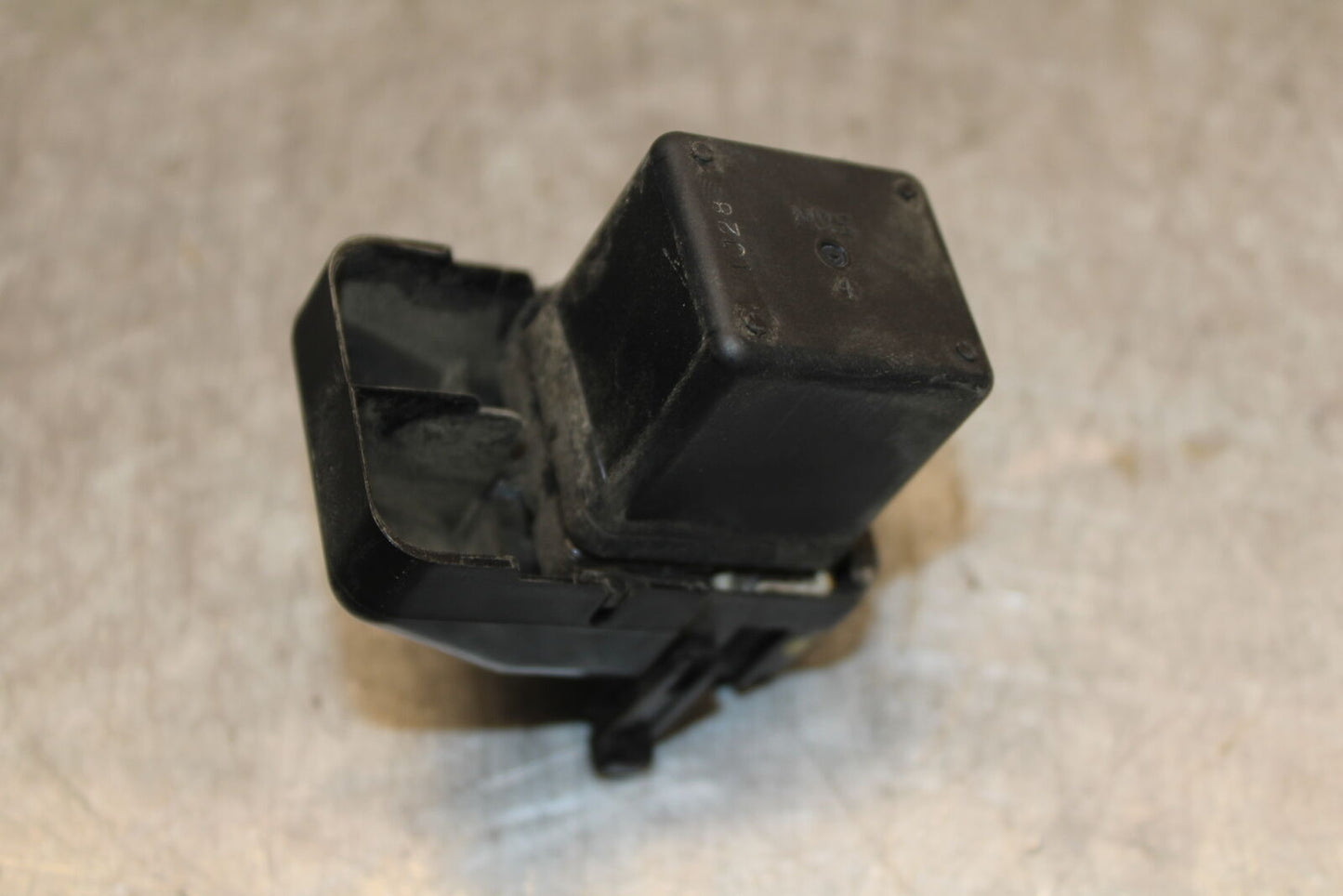 19-23 KAWASAKI NINJA ZX6R ENGINE STARTER RELAY STARTING MOTOR SWITCH BB701