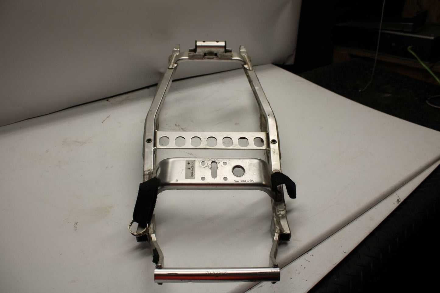 99 YAMAHA YZF R6 REAR SUBFRAME BACK SUB FRAME 5EB-21190-01-00 BB246