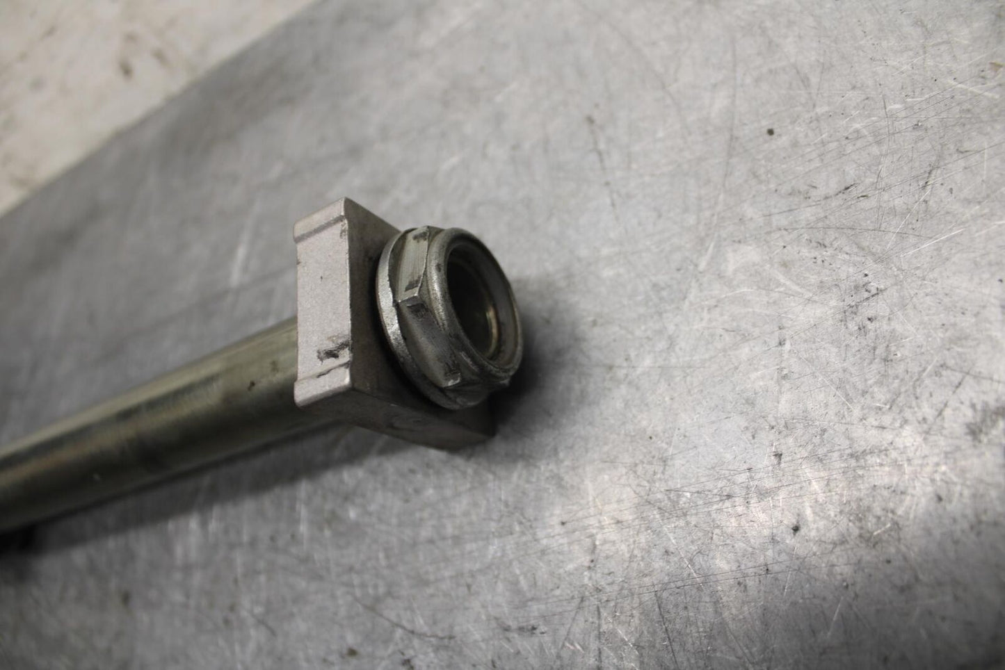 2009 Aprilia Shiver 750 SL750 REAR AXLE BACK WHEEL RIM PIVOT BOLT AXEL BB506