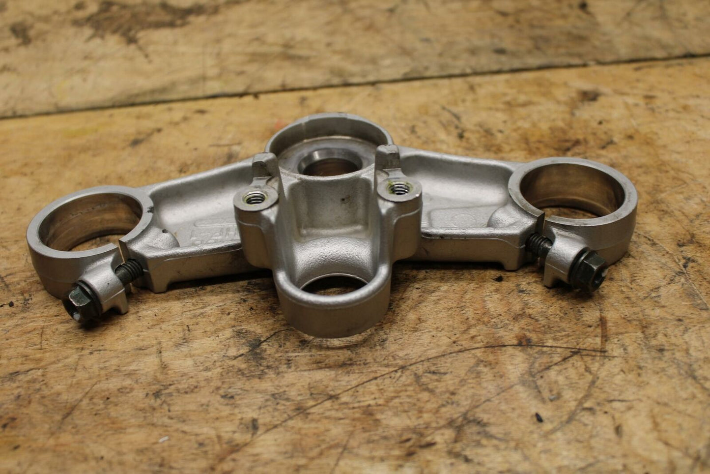 98-05 HONDA SUPER HAWK 1000 VTR1000F FORKS UPPER TRIPLE TREE CLAMP BB341