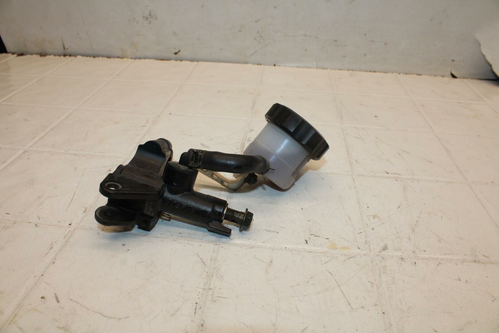 03-05 SUZUKI SV1000 FRONT BRAKE MASTER CYLINDER BB405