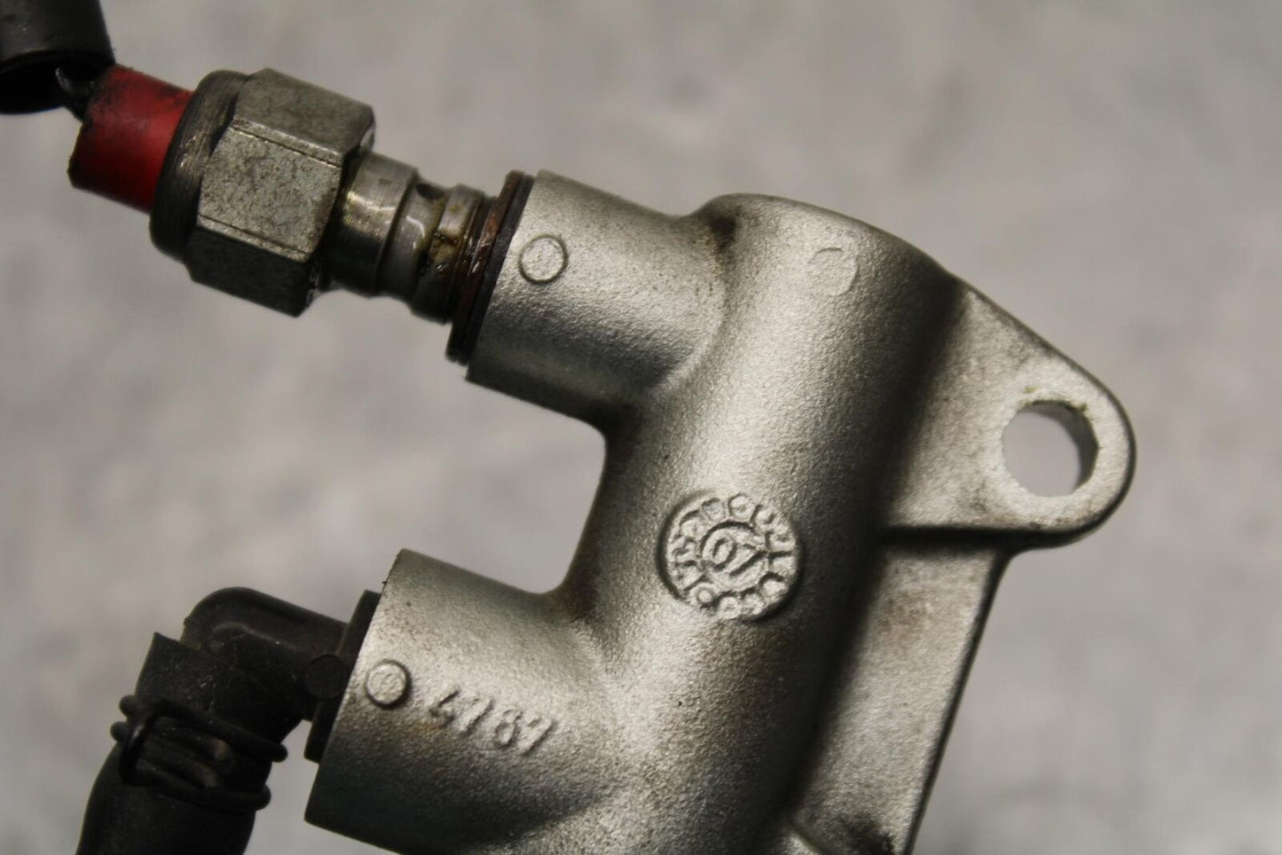 07-11 KTM 990 SUPER DUKE REAR BACK BRAKE MASTER CYLINDER W RESERVOIR BB578