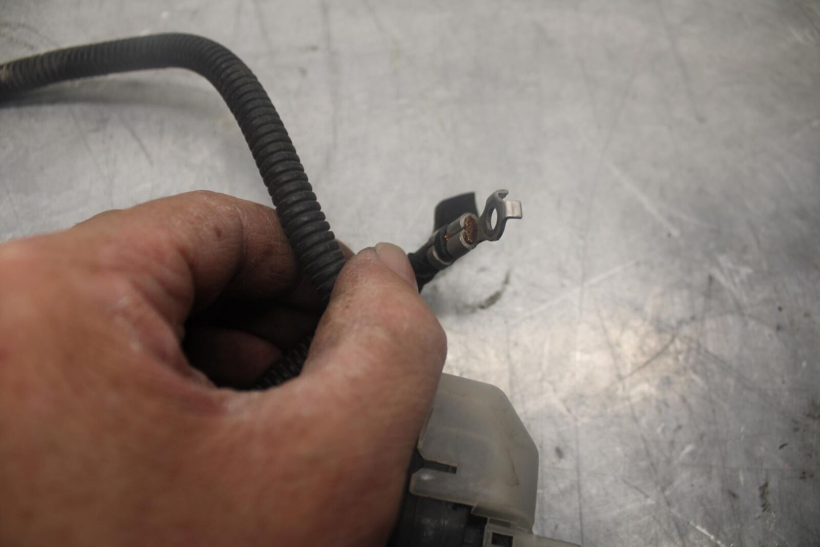 03-04 SUZUKI GSXR1000 ENGINE STARTER RELAY MOTOR SWITCH 31800-35F00 BB459