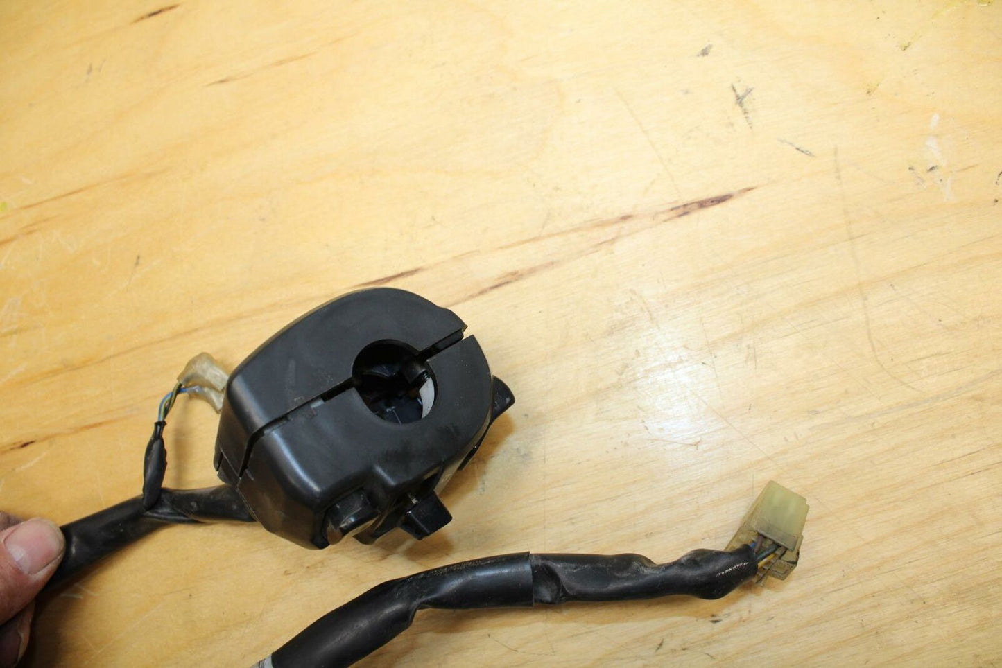 02-03 YAMAHA YZF R1 5PW LEFT CLIP ON HANDLE HORN SIGNALS SWITCH SWITCHES BB313