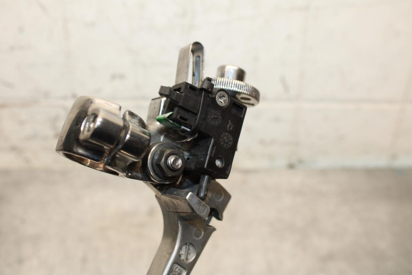 2001 Suzuki GSXR750 CLUTCH PERCH MOUNT WITH LEVER 57500-40F11 57621-40F00 BB553