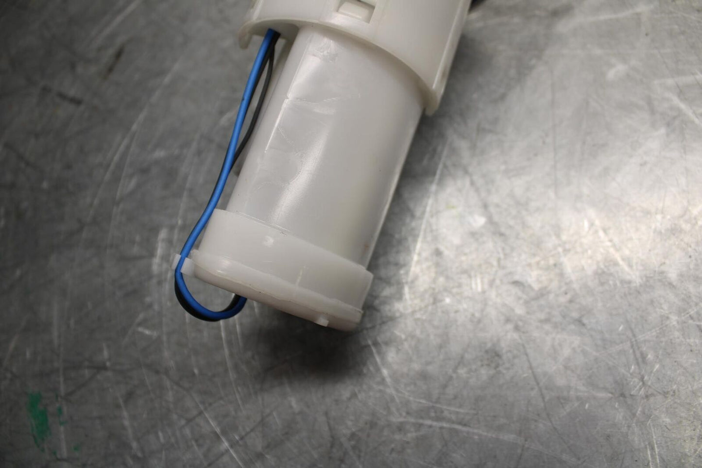 17-21 TRIUMPH STREET TRIPPLE R ABS FUEL PUMP GAS PETROL SENDER UNIT bb452