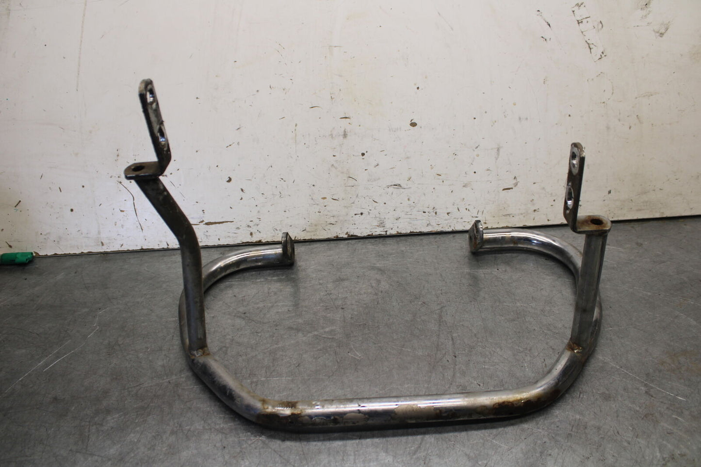 85-86 SUZUKI MADURA 1200 CRASH BAR BB691
