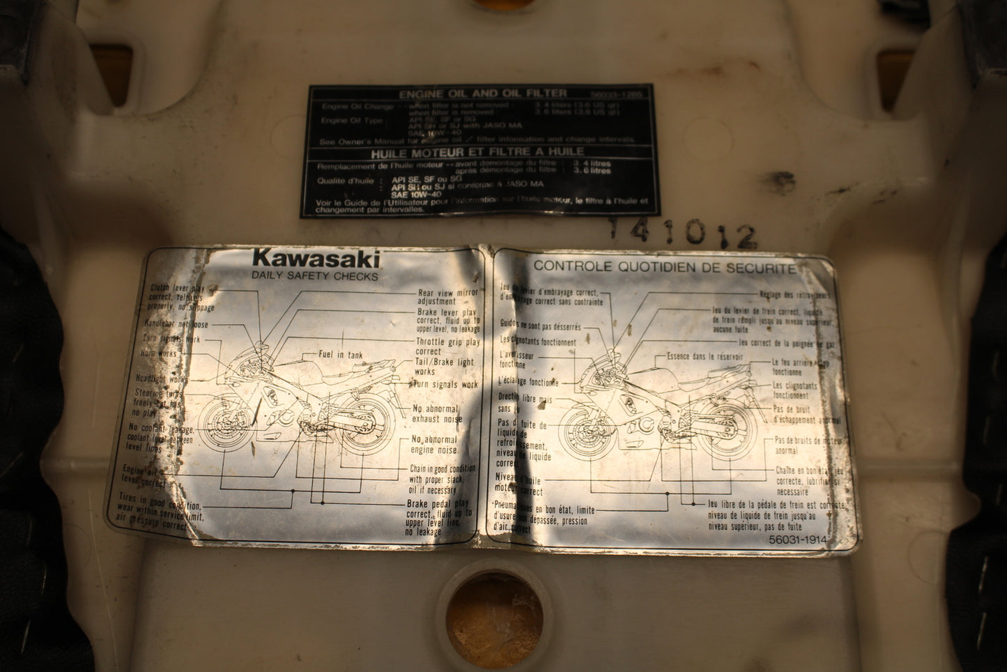 00-02 KAWASAKI NINJA ZX6R REAR BACK PASSENGER TANDEM SEAT SADDLE PILLION BB750