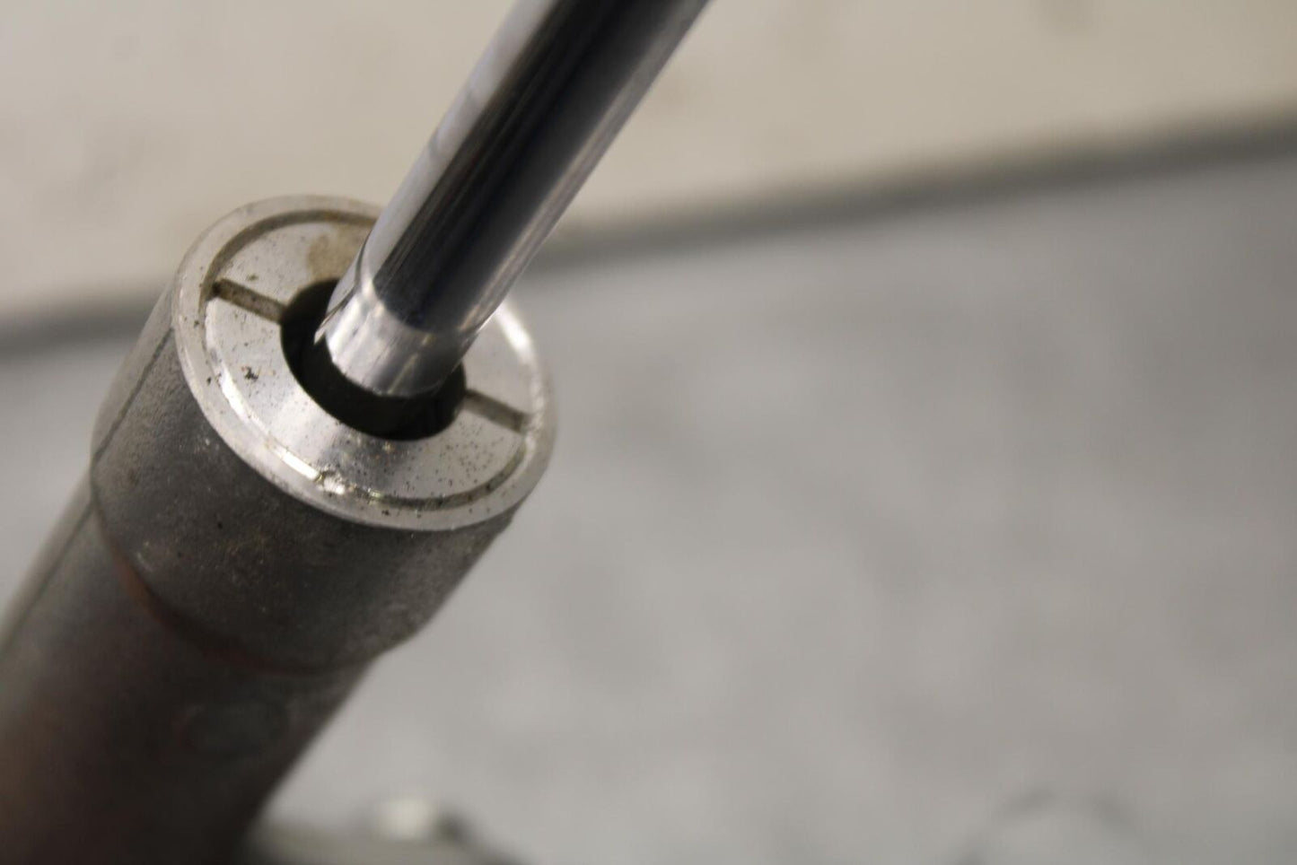 01-03 SUZUKI GSXR600 STEERING DAMPER STABILIZER ITEM B BB639