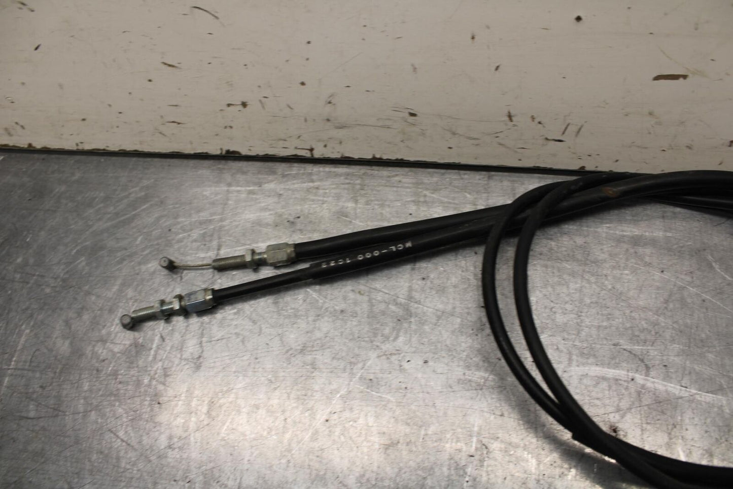 01-02 HONDA SHADOW SPIRIT 750 THROTTLE CABLES LINES BB632