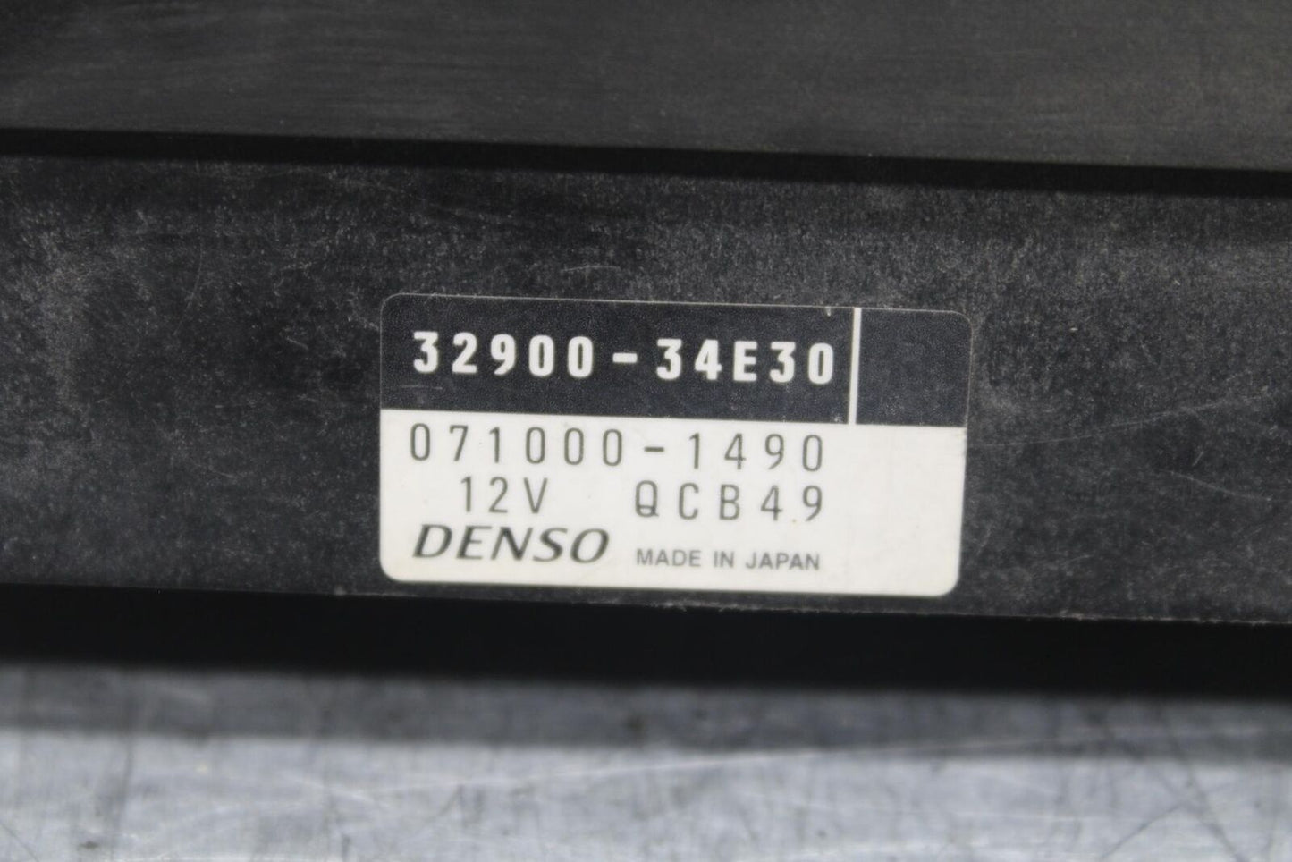 1999 Suzuki GSXR600 ECU COMPUTER CONTROLLER UNIT BLACK BOX 32900-34E30 BB608