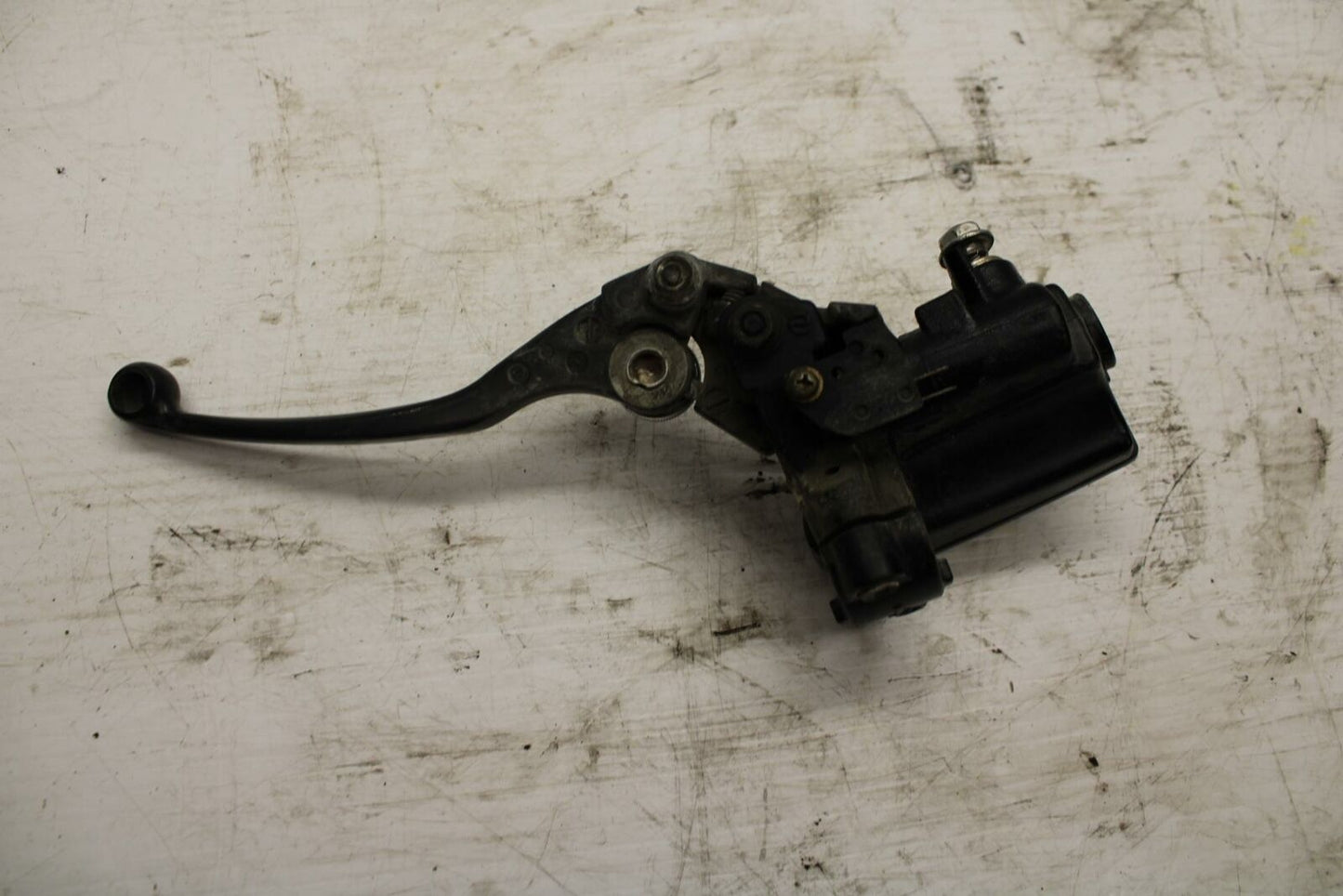 86-06 KAWASAKI CONCOURS 1000 ZG1000A FRONT BRAKE MASTER CYLINDER w/ LEVER BB292