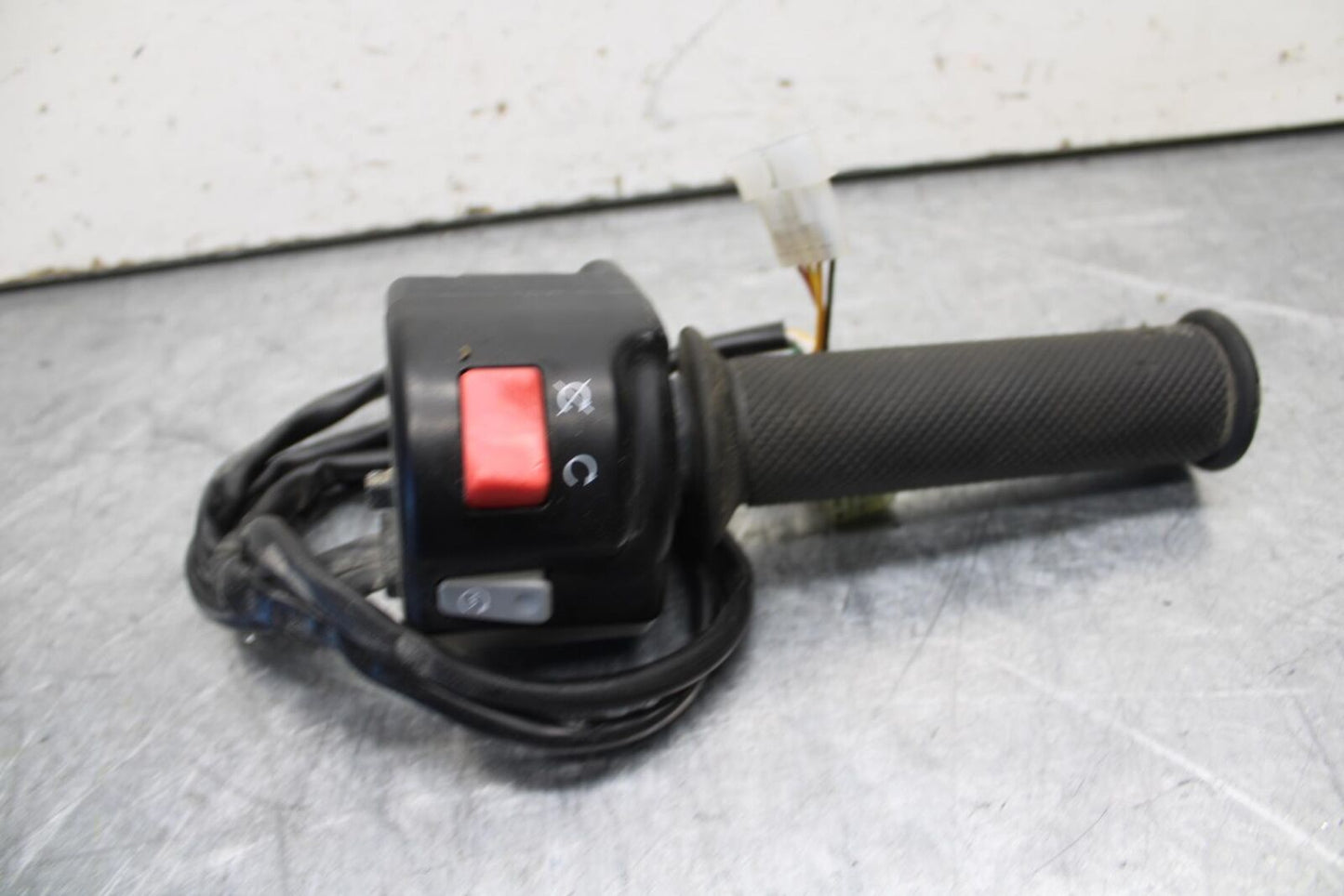 16-18 KTM 690 DUKE RIGHT CLIP ON HANDLE KILL OFF START SWITCH SWITCHES BB631