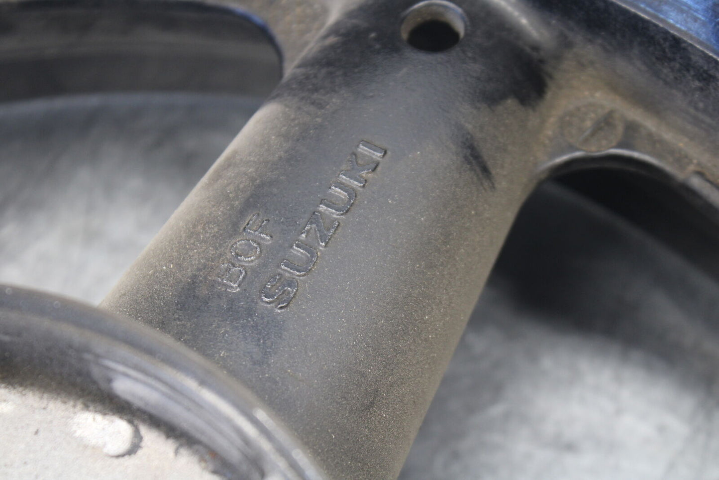 04-05 SUZUKI GSXR600 REAR WHEEL BACK RIM BB32