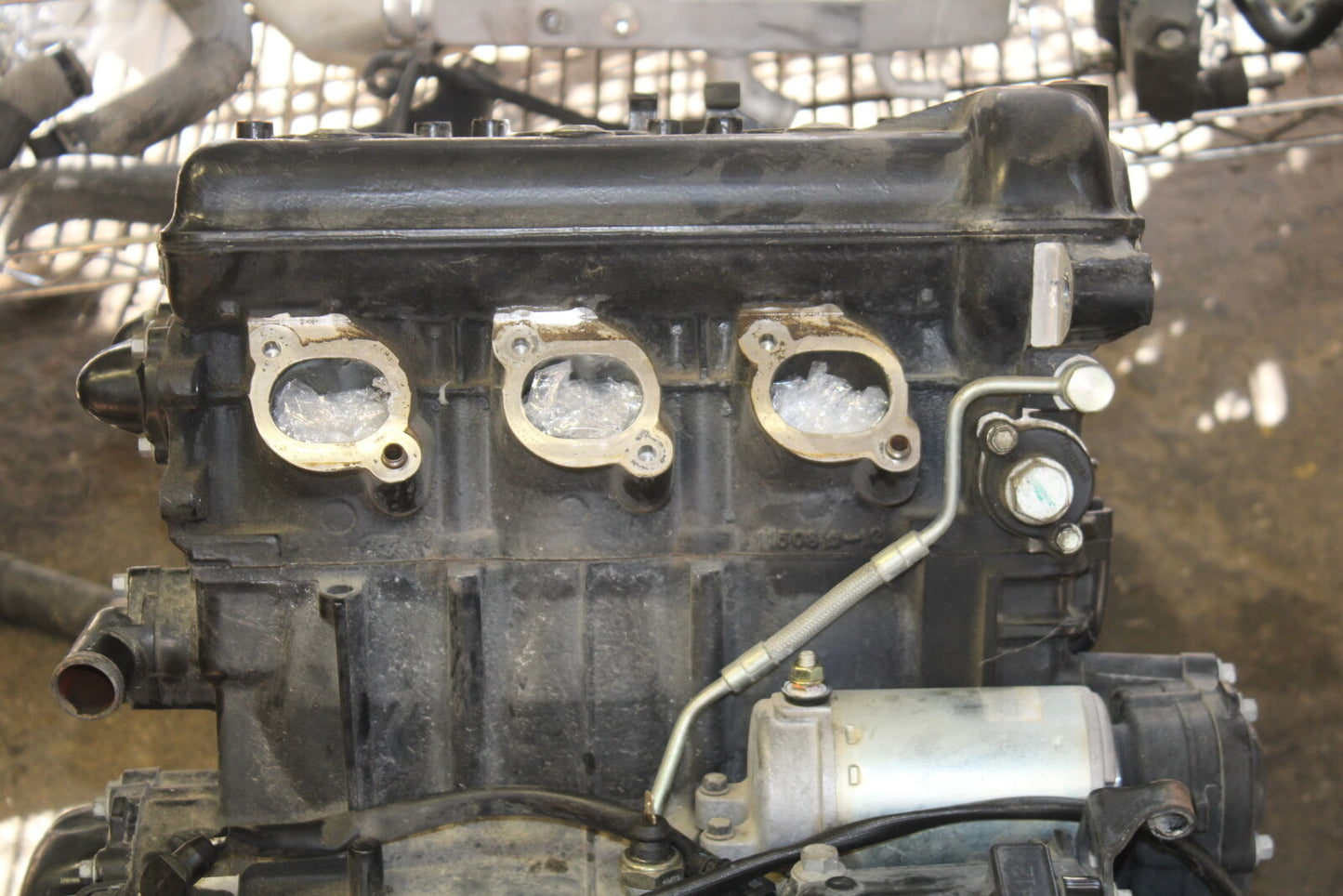 01-06 TRIUMPH TIGER 955I ENGINE MOTOR BB693