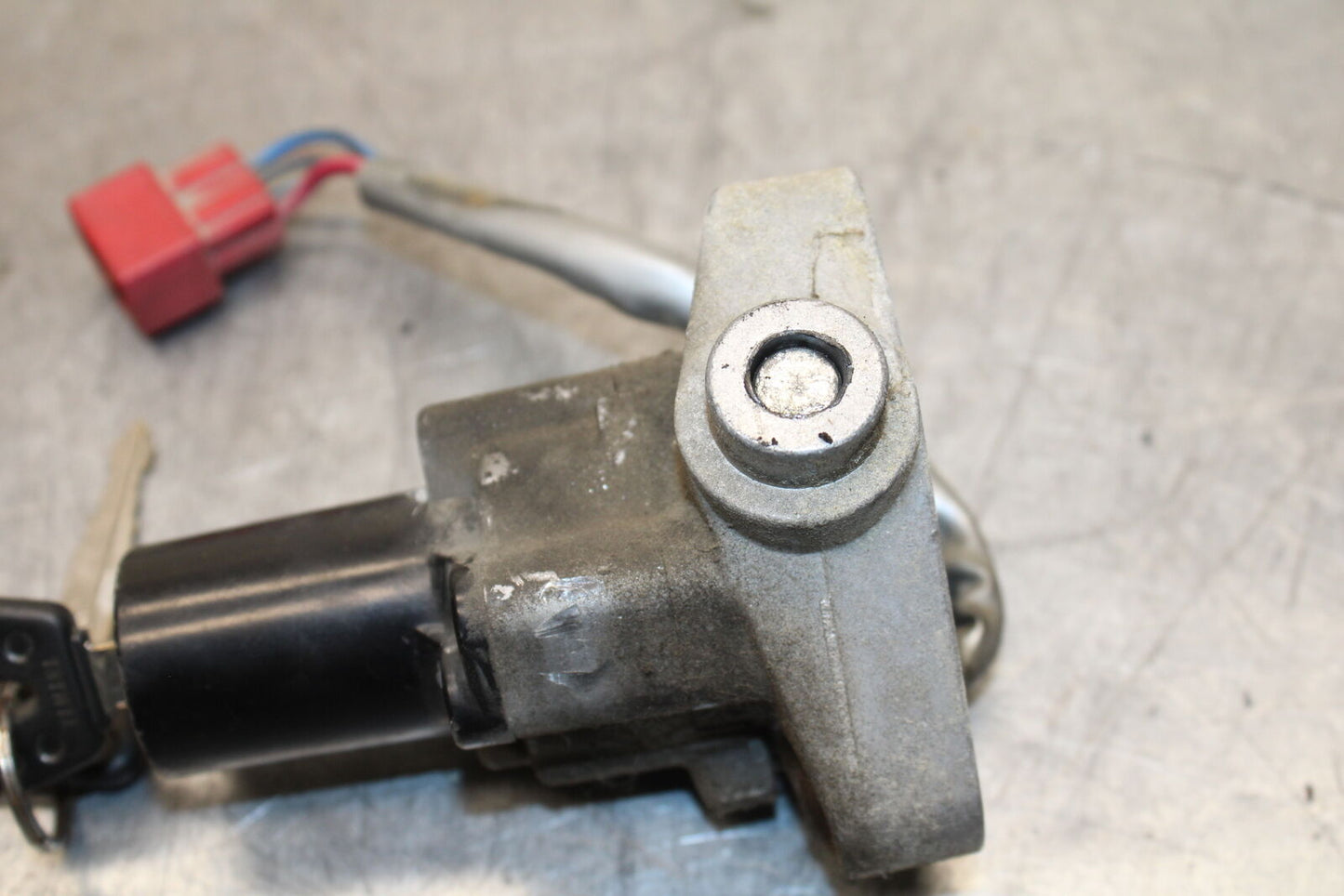 99-00 YAMAHA V STAR 1100 IGNITION LOCK W KEY BB711