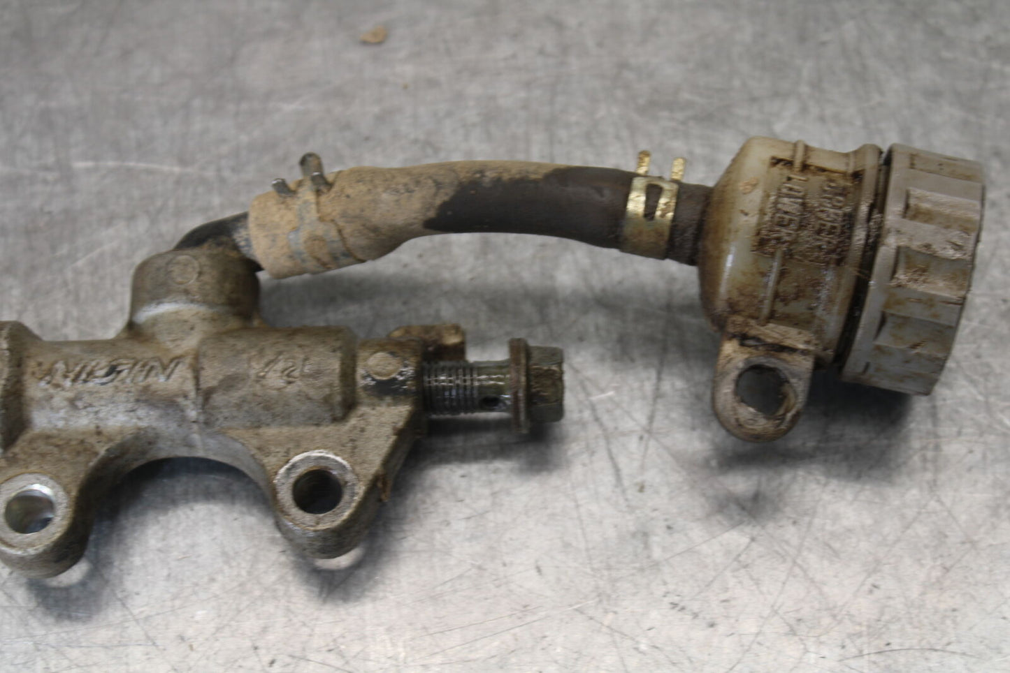 01-05 YAMAHA RAPTOR 660R REAR BACK BRAKE MASTER CYLINDER W RESERVOIR BB695