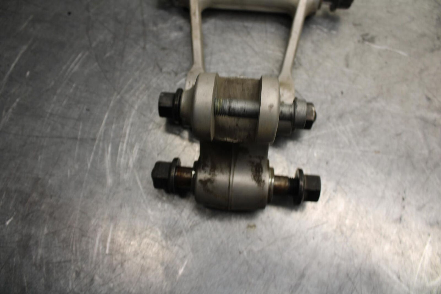 16-18 KTM 690 DUKE REAR DOGBONE SHOCK LINKAGE LINK BB631