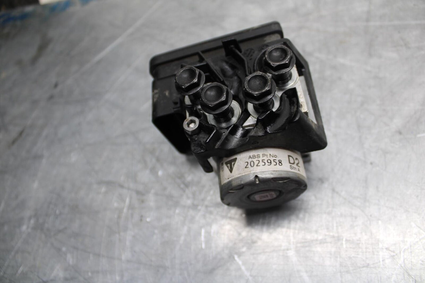 17-21 TRIUMPH STREET TRIPPLE R ABS ABS PUMP UNIT MODULE bb452