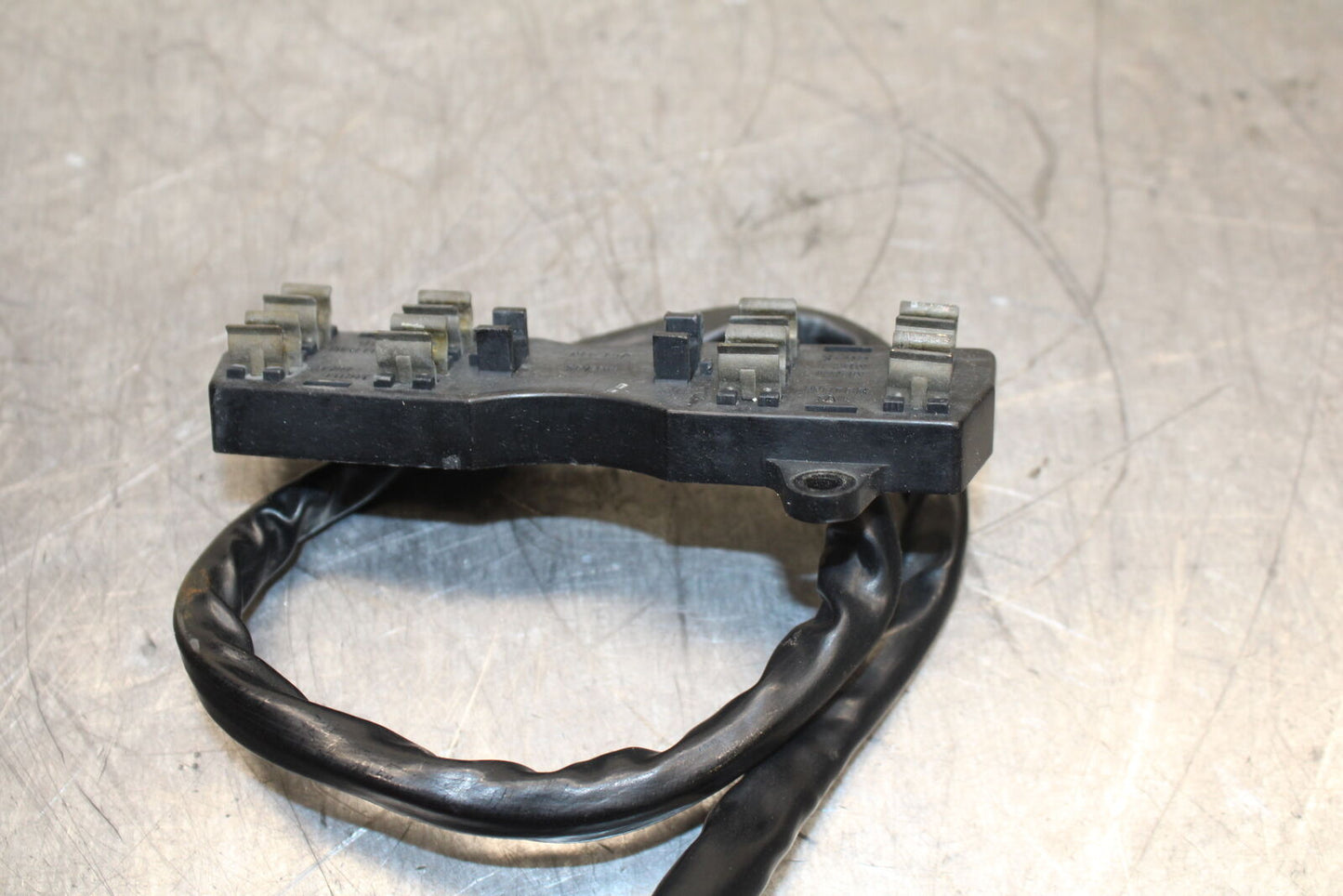 84 HONDA INTERCEPTOR 750 VF750F FUSE BOX BB108