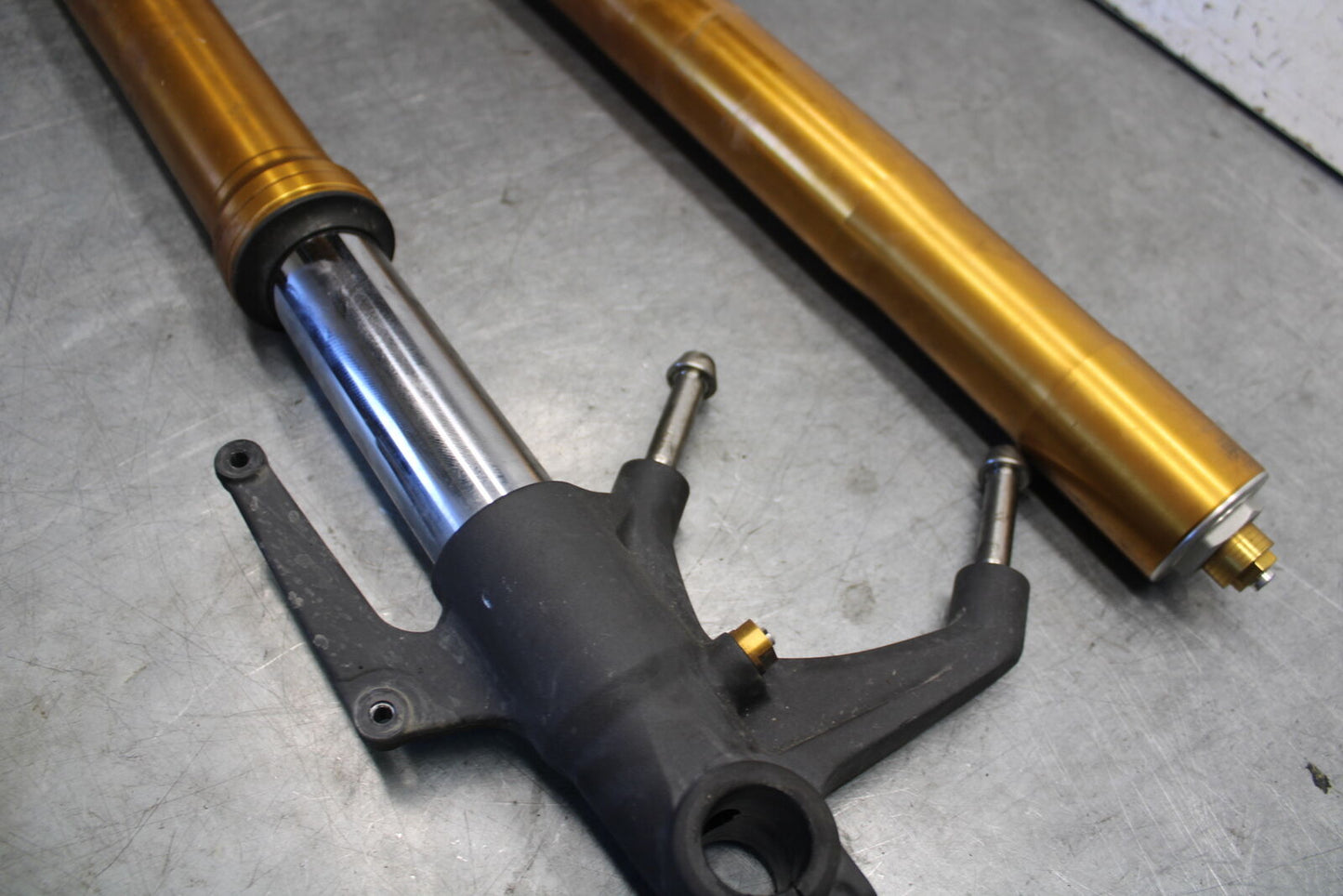 07-08 TRIUMPH DAYTONA 675 FRONT FORKS SHOCK SUSPENSION SET PAIR T2044110 BB685