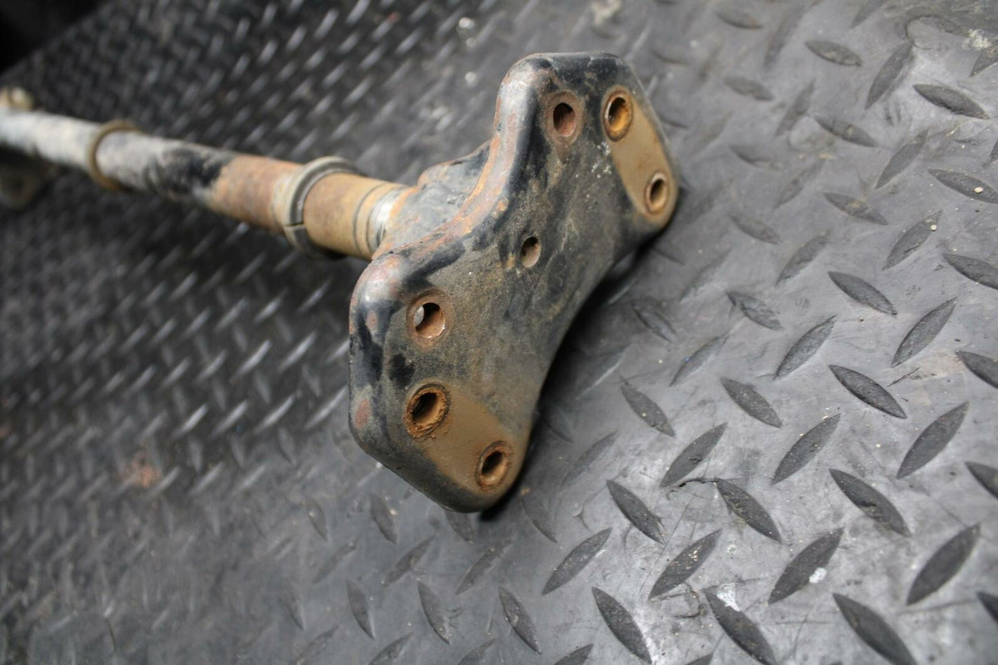 85-86 SUZUKI QUADRACER 250 STEERING COLUMN BB210