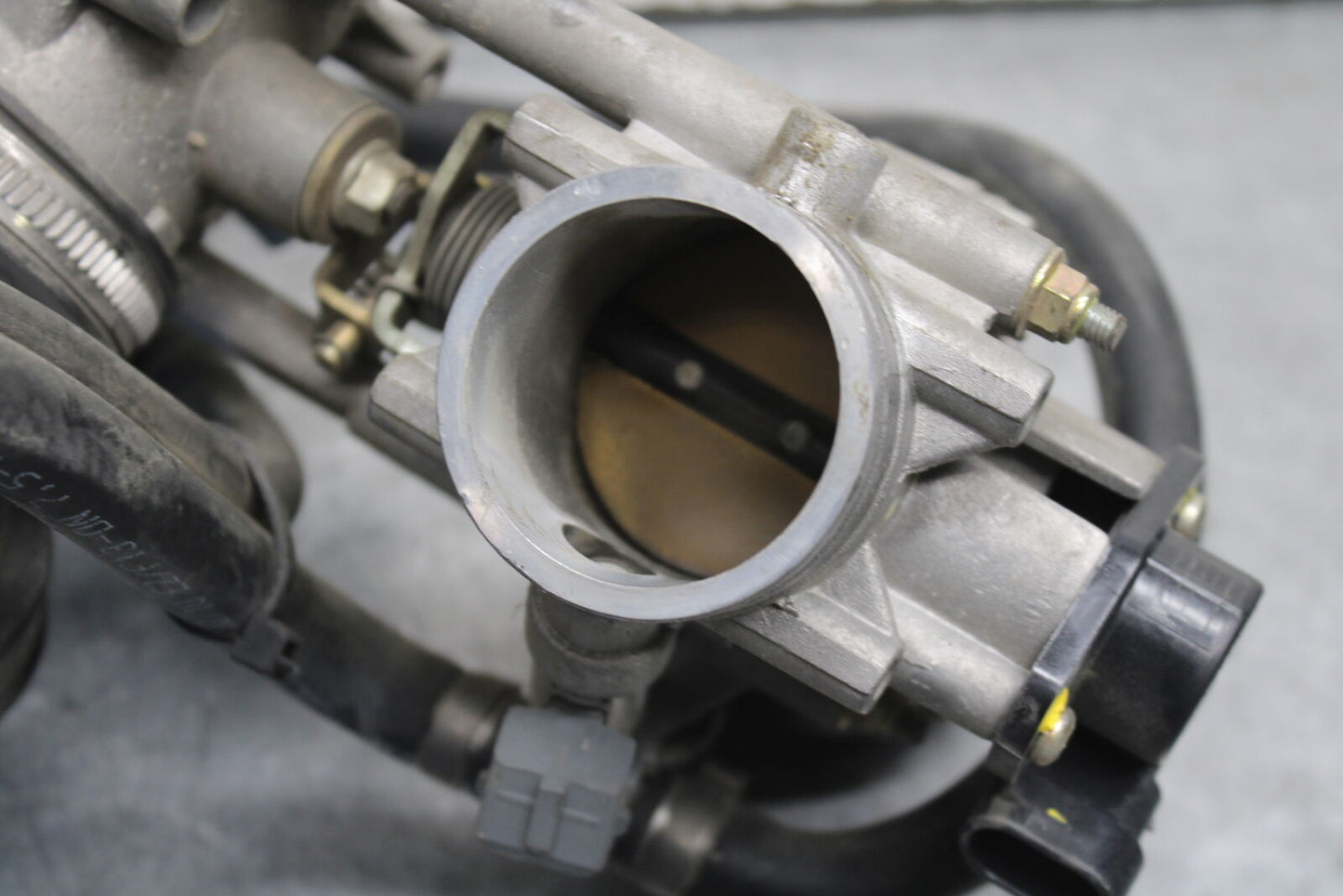 06-07 DUCATI MONSTER 695 MAIN FUEL INJECTORS / THROTTLE BODIES BB674