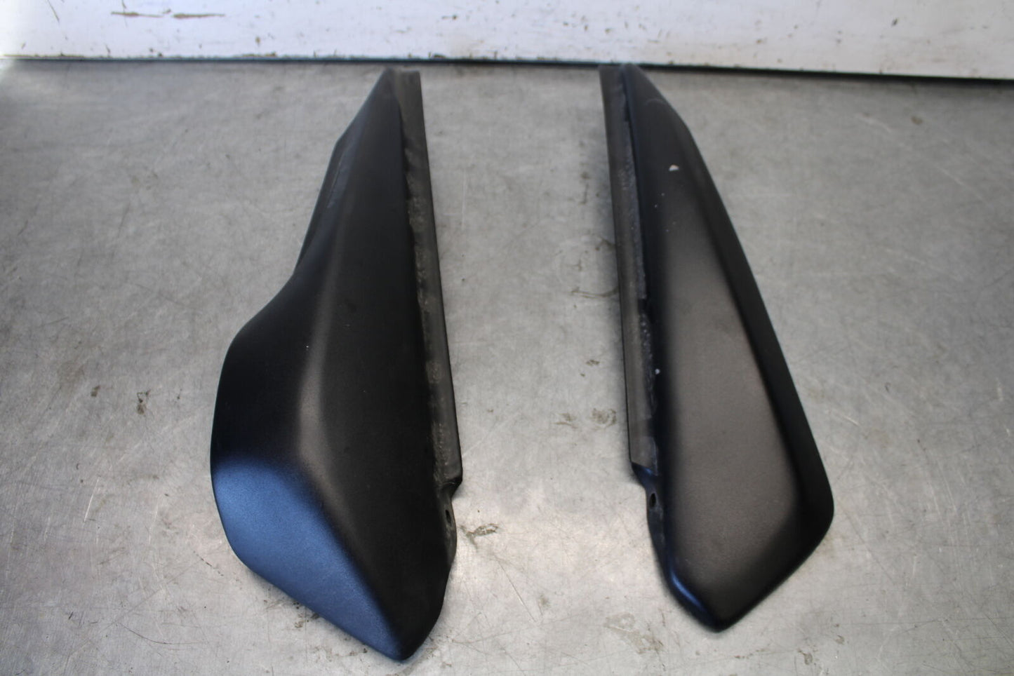06-07 DUCATI MONSTER 695 RIGHT LEFT SIDE SEAT PANELS TRIMS COWLS FAIRINGS BB674