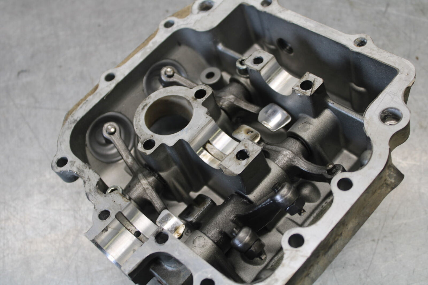 01-05 YAMAHA RAPTOR 660R ENGINE TOP END CYLINDER HEAD BB695