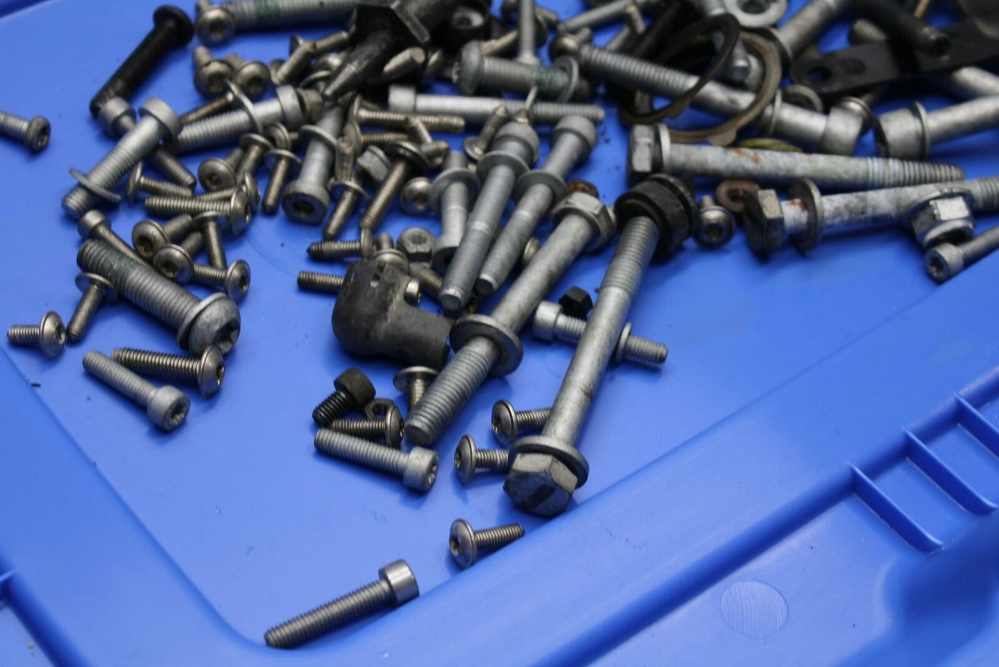 06-12 BMW F800ST ENGINE MOUNTING BOLTS HARDWARE MOTOR LEFTOVER BB291