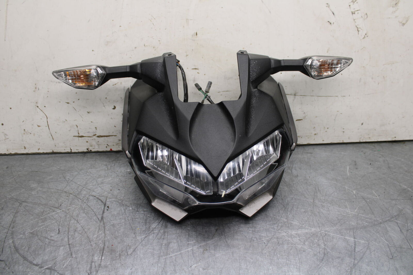 19-22 KAWASAKI Z400 FRONT HEADLIGHT HEAD LIGHT LAMP BB708