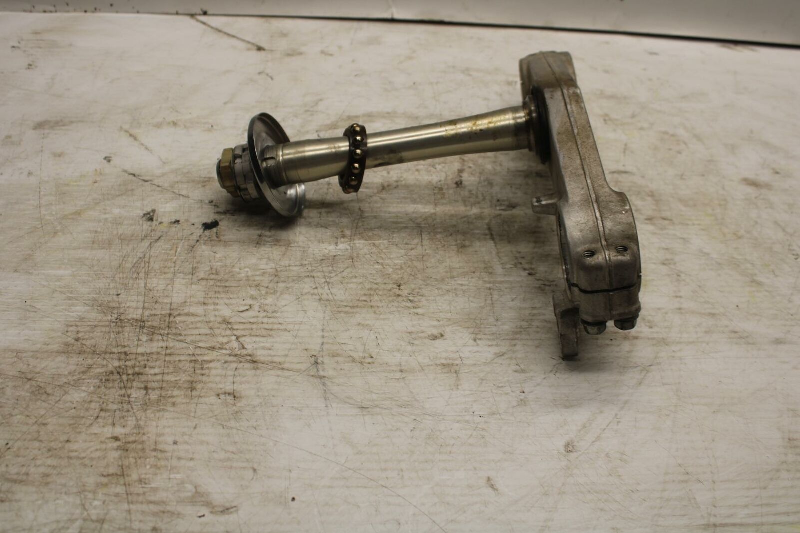 00-07 SUZUKI HAYABUSA FRONT FORKS CLAMP LOWER TRIPLE TREE STEM 51410-24F30 BB281