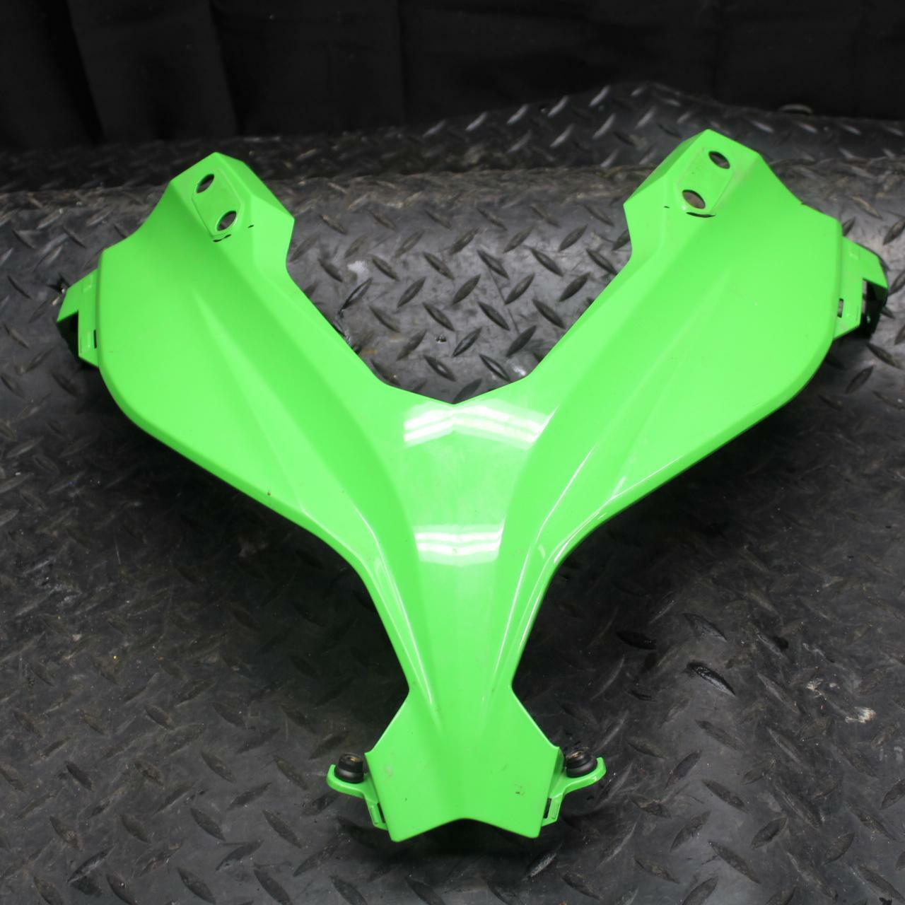 17 KAWASAKI NINJA 300 FRONT CENTER COWL FAIRING BB215