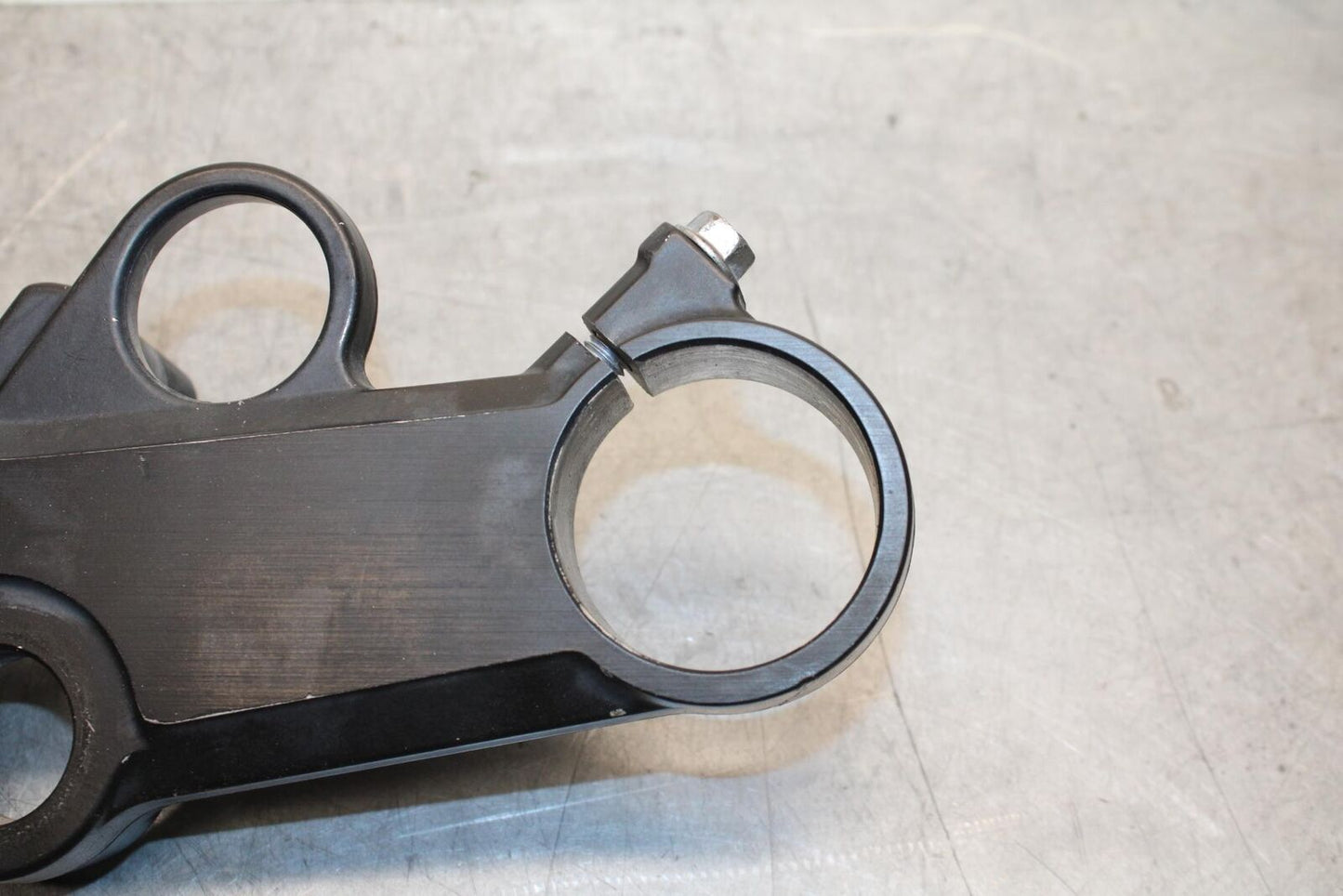 2001 Suzuki GSXR600 FORKS UPPER TRIPLE TREE CLAMP BB59