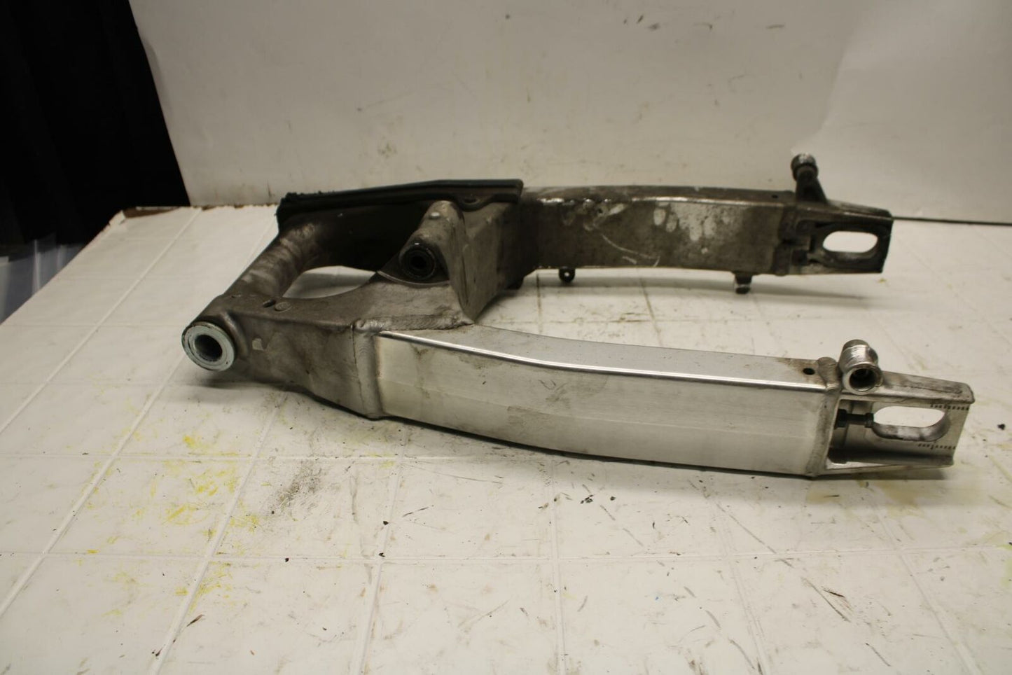 03-05 SUZUKI SV1000 REAR SWINGARM BACK SUSPENSION SWING ARM BB405