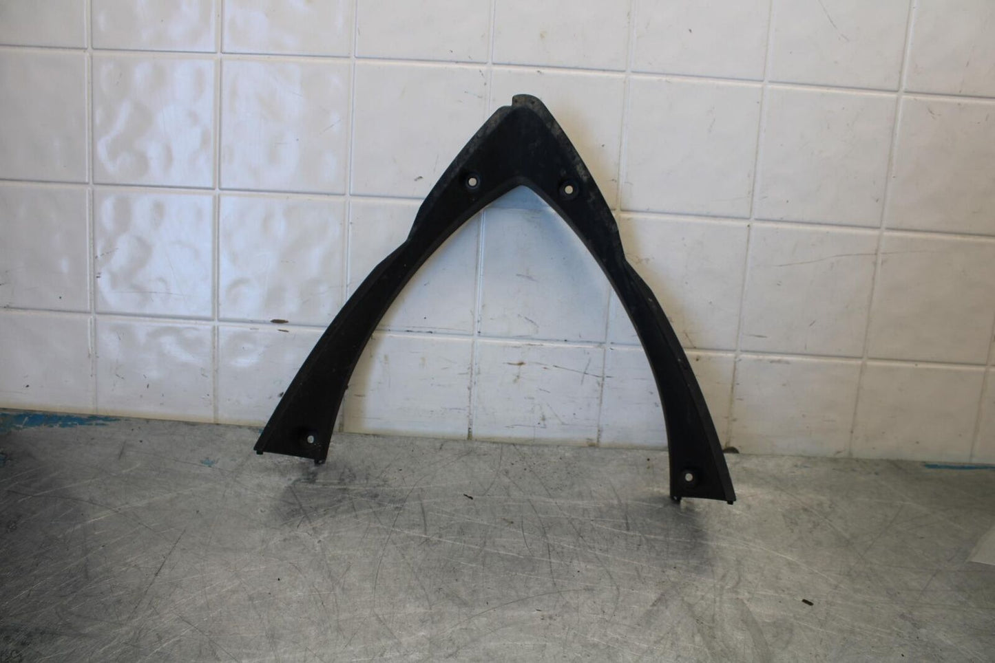17-18 YAMAHA YZF R3 FRONT LOWER INNER EXHAUST V FAIRING COWL GUARD BB438