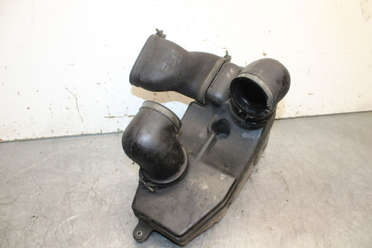 99-00 YAMAHA V STAR 1100 AIRBOX AIR INTAKE FILTER BOX BB711