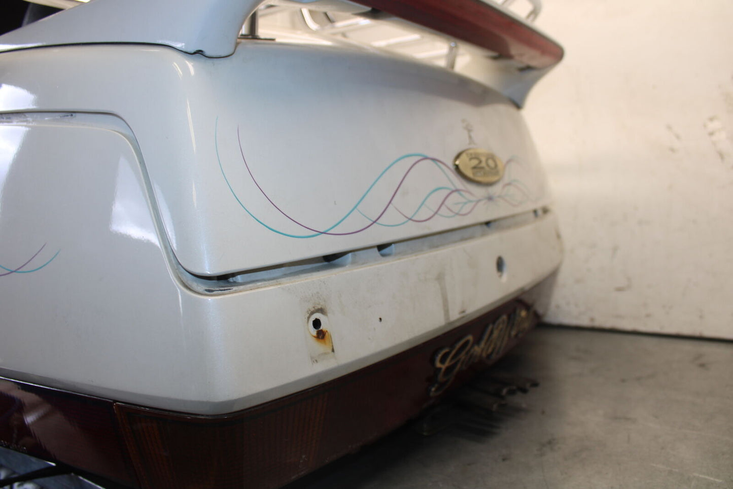 93-00 HONDA GOLDWING 1500 GL1500SE REAR TRUNK COMPARTMENT BB700