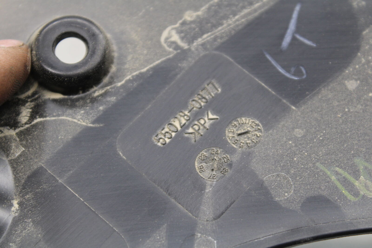 24 KAWASAKI NINJA 500 ABS LOWER FRONT UPPER INNER HEADLIGHT COWL FAIRING BB730