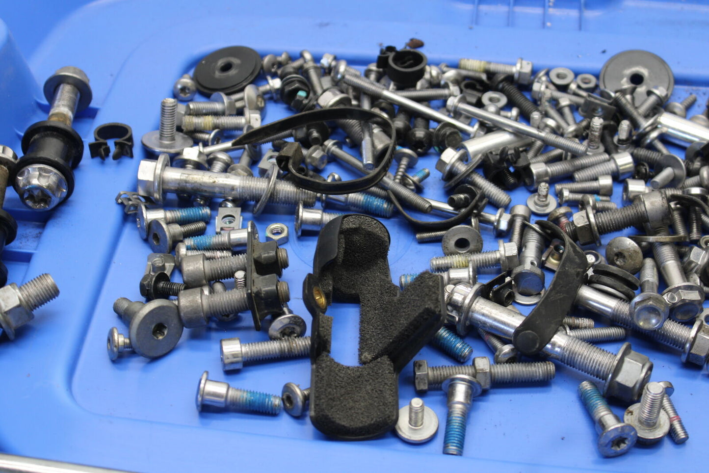 19-21 TRIUMPH SPEED TWIN 1200 MOUNTING BOLTS HARDWARE MOTOR SCREWS BB653