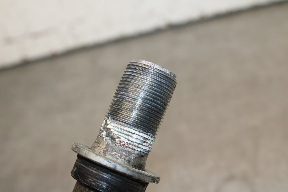 24-25 KAWASAKI NINJA ZX6R FRONT WHEEL RIM AXLE PIVOT BOLT BB726