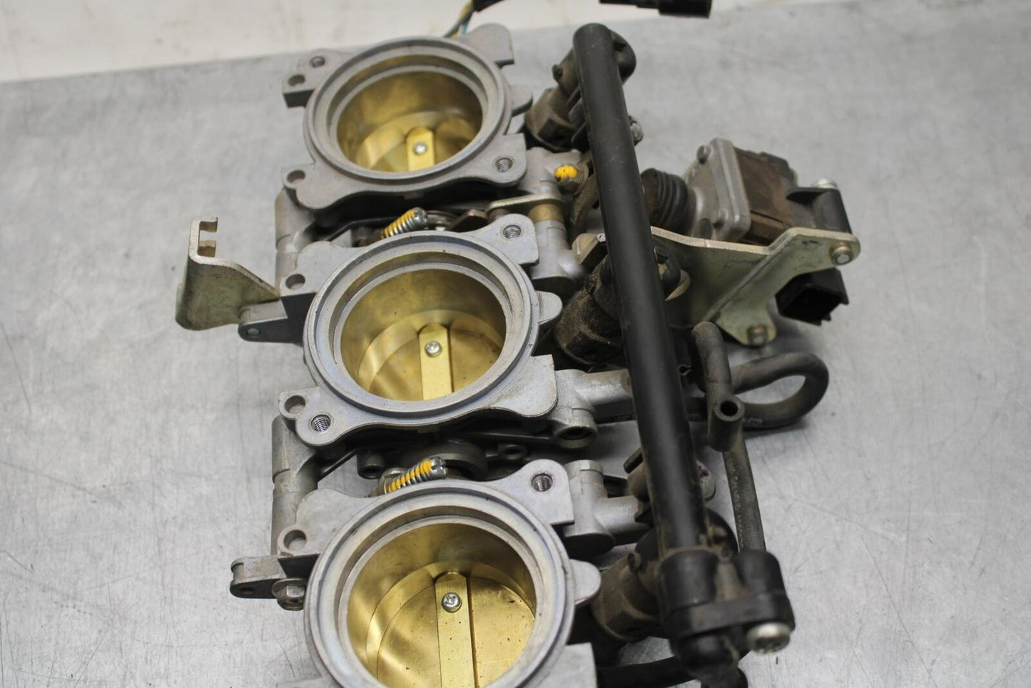 2012 Triumph Daytona 675R MAIN FUEL INJECTORS / THROTTLE BODIES BB589
